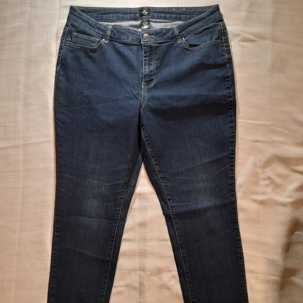 WOMEN'S DRESSBARN JEAN PANTS